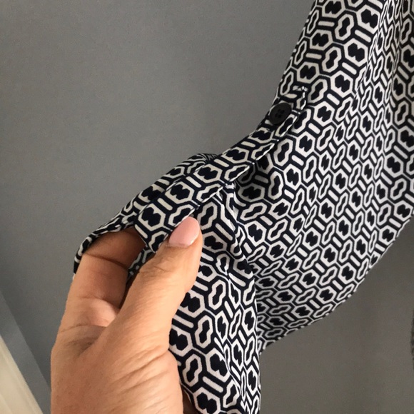 Blue and white graphic blouse. Tab details - Picture 3 of 6